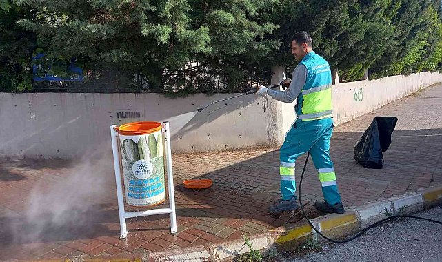 Adıyaman'da çöp kovaları düzenli olarak temizleniyor