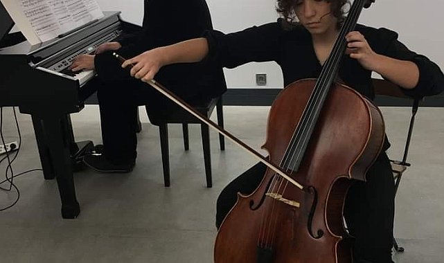 ADÜ öğrencisi Oygür, viyolonsel dalında birincilik ödülüne layık görüldü