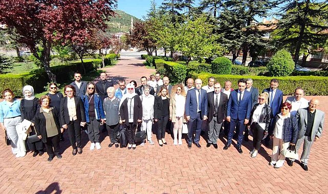 Afyonkarahisar'da 'Bilimsel Eczacılar Günü' kutlaması