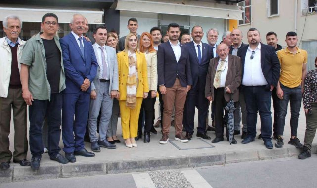 AK Parti Muğla Milletvekili Gökcan, Marmarisli partililer ile bayramlaştı