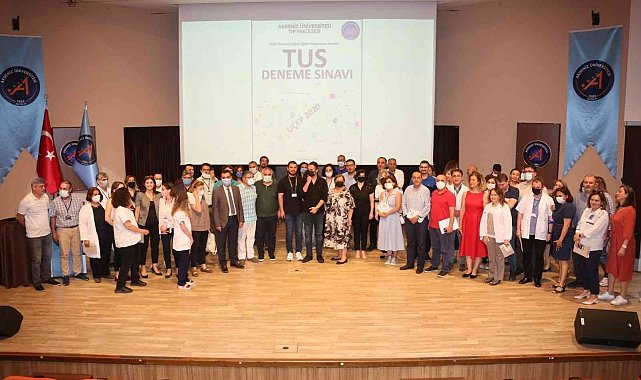 Akdeniz Üniversitesi Tıp Fakültesi'nde TUS deneme sınavı uygulaması