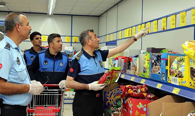 Akdeniz zabıtası marketlerde fiyat-etiket denetimi yaptı