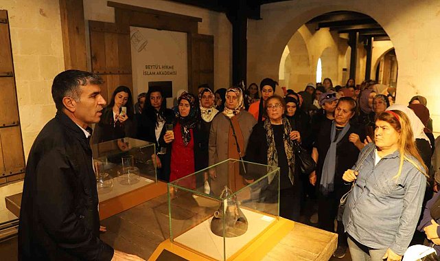 Akdenizli kadınlara 'Anneler Günü' hediyesi; Gaziantep gezisi