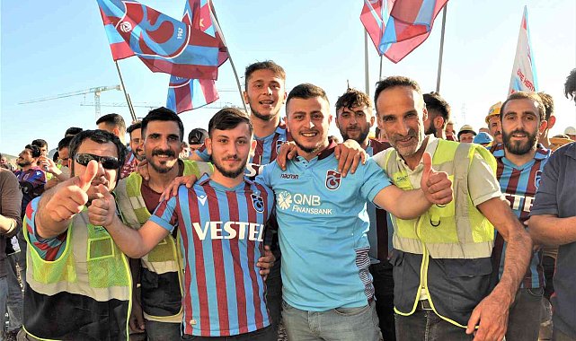 Akkuyu NGS çalışanları, Trabzonspor'un şampiyonluğunu kutladı