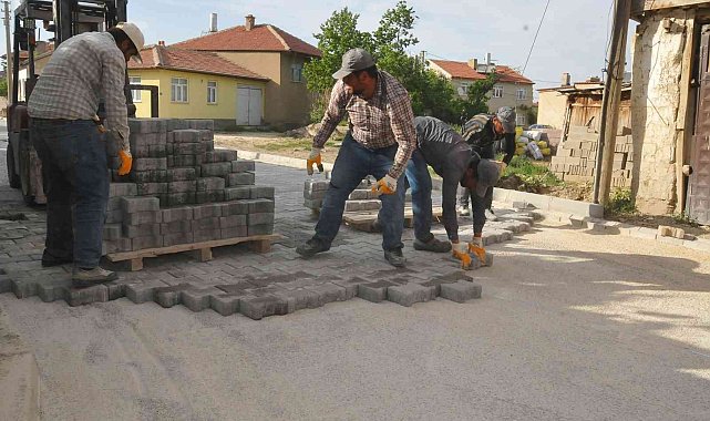 Akşehir Belediyesi'nden Adsız Mahallesi'ne 5 milyon liralık yatırım