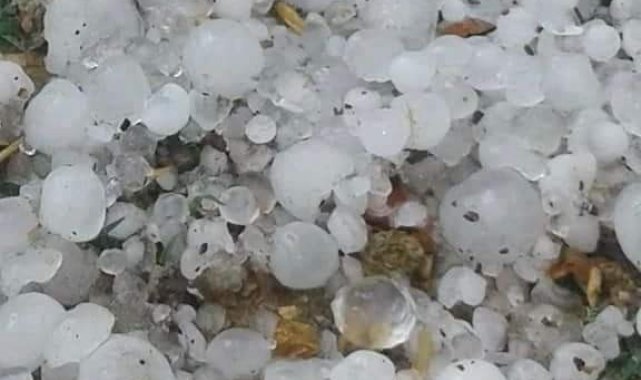 Aladağlar'a kar yağdı