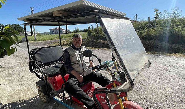 Aldığı elektrikli aracına güneş enerjisi taktırdı