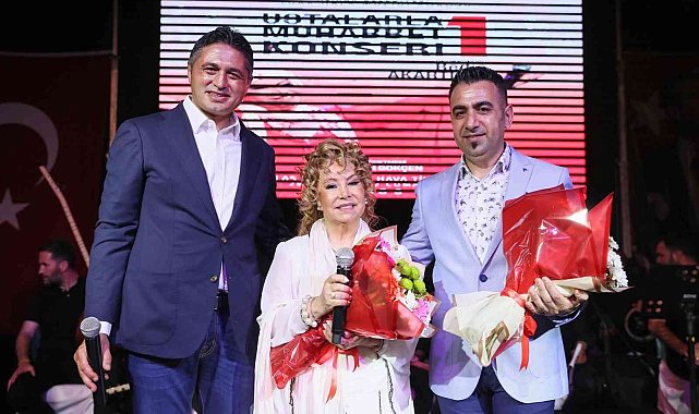 Aliağa'da Bedia Akartürk rüzgarı