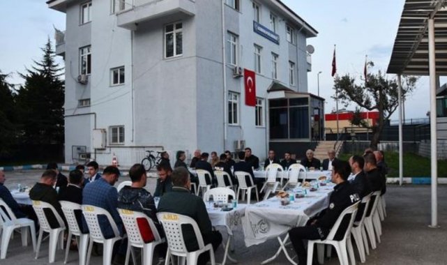 Altınova Belediyesi ilçe halkını iftar sofralarında buluşturdu