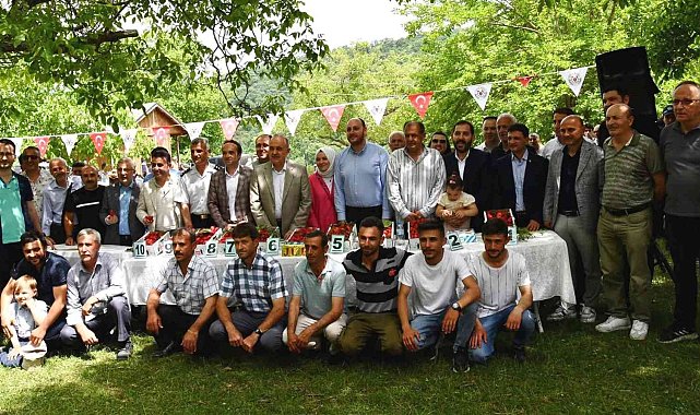 Altınova&#039;da çilek tadında festival