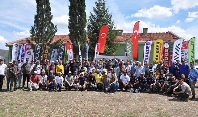 Altıntaş'ta "Turna Balığı Yakalama Yarışması"