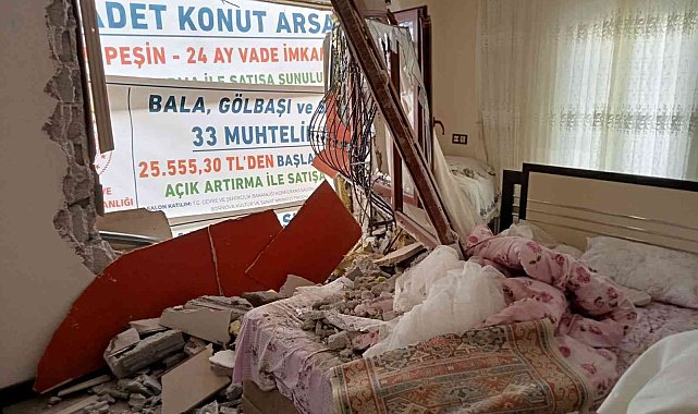 Ankara'da öğrenci aracı evin duvarına çarptı: 11 yaralı