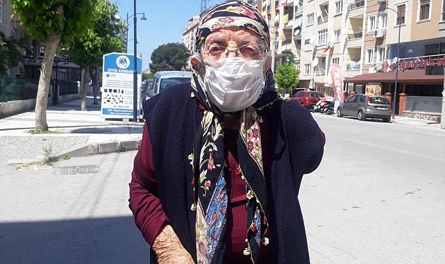 Anneler Gününde şehit annesi hayrına yemek verildi