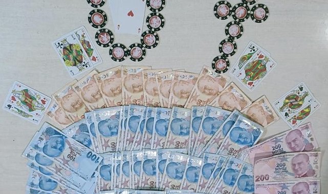 Antalya'da ruhsatsız iş yerine kumar operasyonu