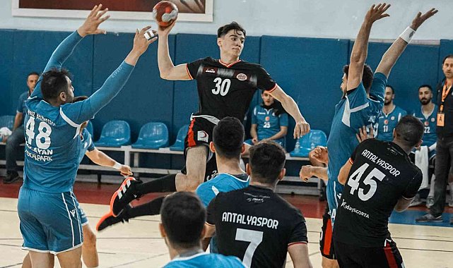 Antalyasporlu Ali Emre Gol Kralı oldu