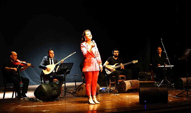 Aşık Mahzuni Şerif unutulmaz eserleriyle anıldı