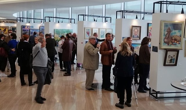 Askerlerin resim sergisine ilgi büyük