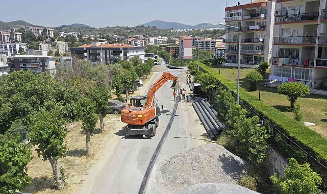 ASKİ, Kuşadası'nda altyapı yenileme çalışmalarına devam ediyor