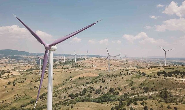 Aydem Yenilenebilir Enerji ilk çeyrekte gelirini 3 kat artırdı