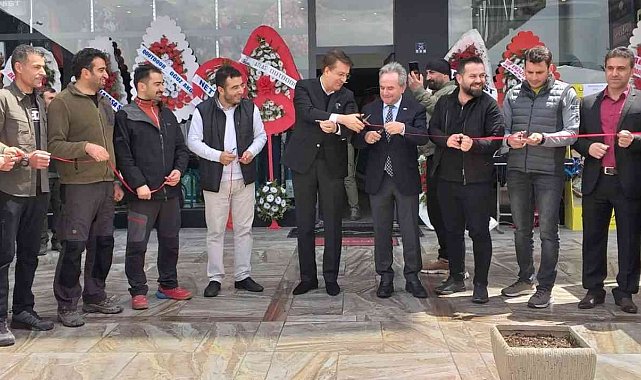 Aydemir'den sporcu gençlere övgü