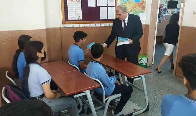 Aydın'da 116 bin kaynak kitap öğrencilere dağıtıldı