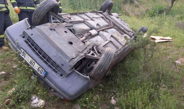 Aydın'da otomobil şarampole yuvarlandı