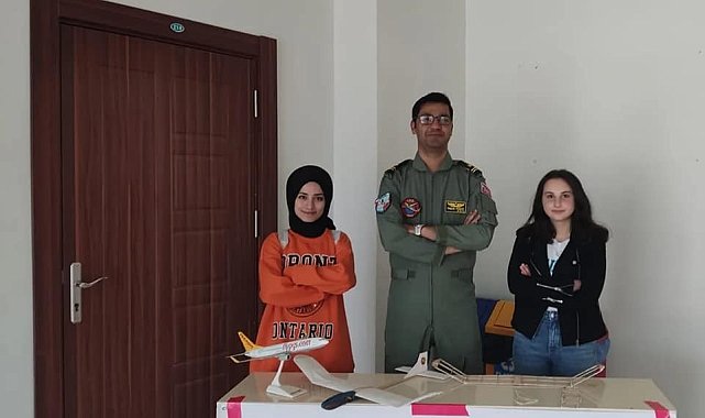 Aydıntepe Çok Programlı Anadolu Lisesinde dron eğitimi ve ata model uçak yarışması