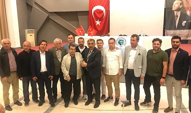 Ayvalık'ın efsane Belediye Başkanı Ahmet Tüfekçi unutulmadı
