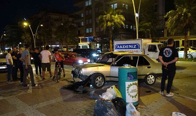 Babasının otomobilini kaçıran 16 yaşındaki gencin kız arkadaşıyla kaçamağı hastanede bitti