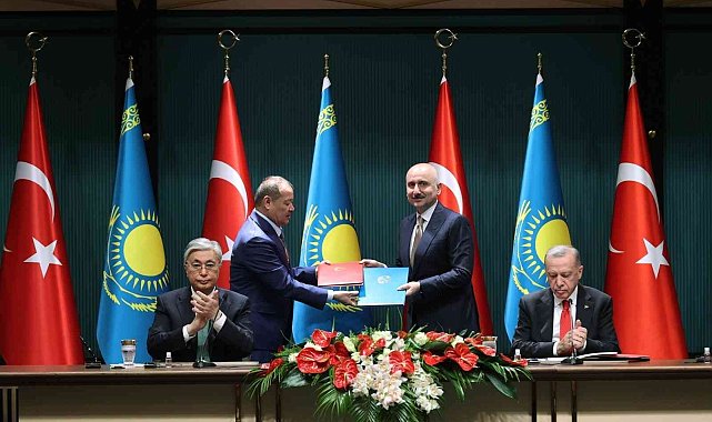 Bakan Karaismailoğlu: "Kazakistan ile transit geçiş belgesi kotası 7,5 kat artacak"