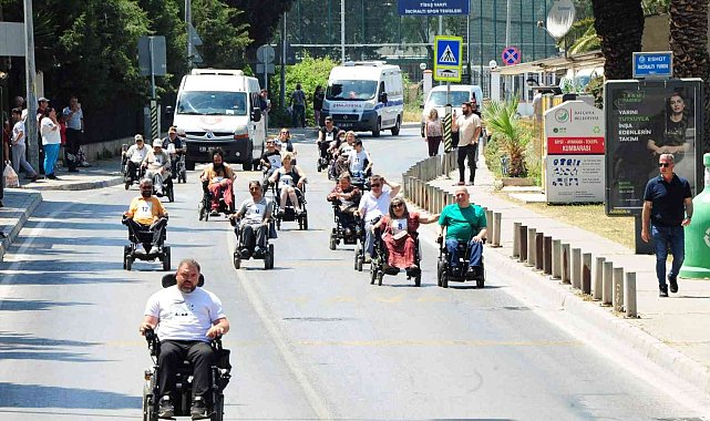 Balçova&#039;da akülü araç farkındalık yarışı