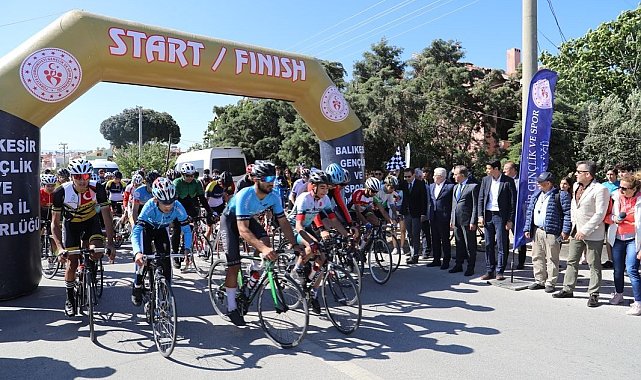 Balıkesir'de okullar arası bisiklet Türkiye birinciliği başladı