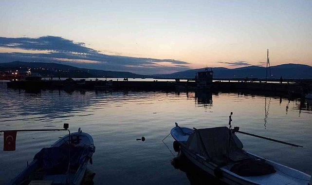 Bandırma'da gün batımı, görenleri hayran bıraktı