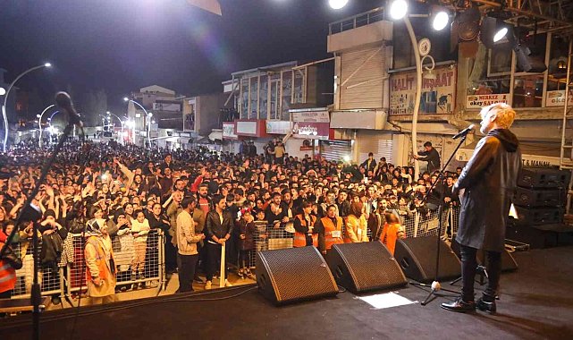 Başkale&#039;de &#039;Manuş Baba&#039; coşkusu