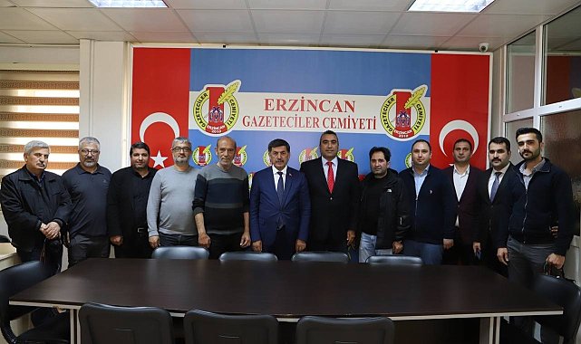Başkan Aksun gazetecilerle bir araya geldi