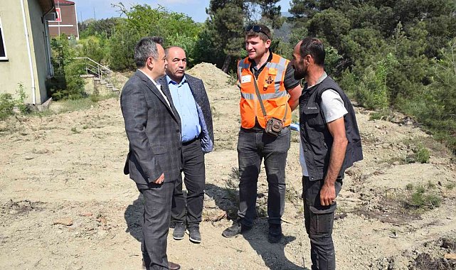 Başkan Altınöz, yıkılacak olan DSİ binasının alanını inceledi