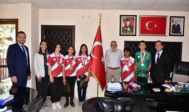 Başkan Bozkurt&#039;tan Türkiye Şampiyonasına katılıcak öğrencilere moral ve destek