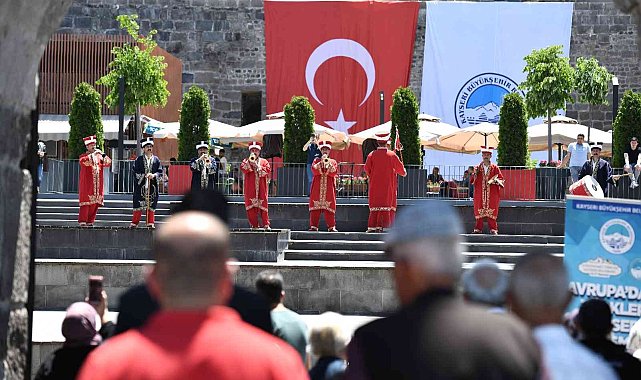 Başkan Büyükkılıç, Avrupa'daki Türkleri Kayseri'de buluşturuyor