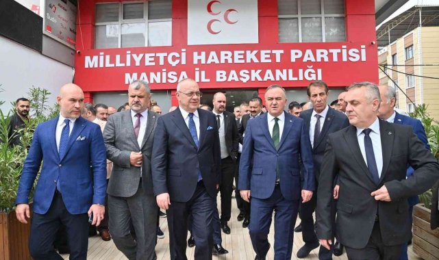 Başkan Ergün, MHP'nin bayramlaşmasında partililerle buluştu