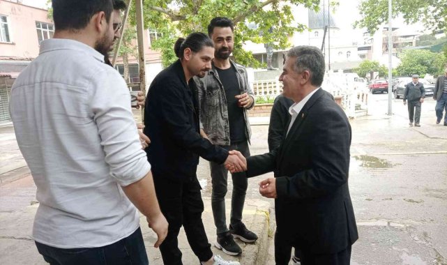 Başkan Erol, vatandaşlarla bayramlaştı