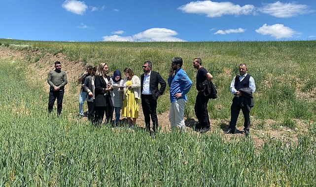 Başkan Ertuğrul Çetin yeni projeler için sahada