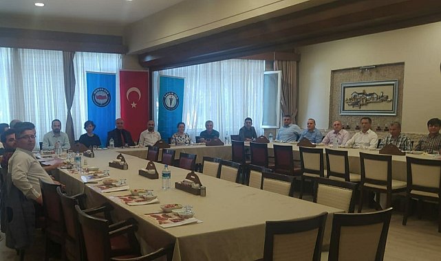 Başkan Irgatoğlu adaylığını açıkladı, teşkilattan tam destek aldı