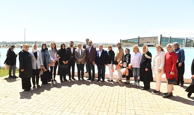 Başkan Mahçiçek'ten anlamlı "Anneler Günü" kutlaması