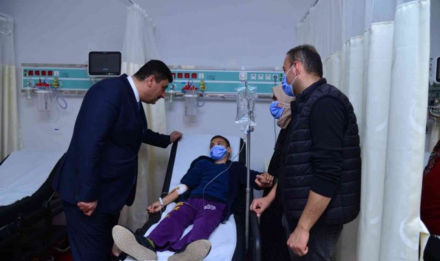 Başkan Oğuz'dan bayramda hasta vatandaşlara moral ziyareti