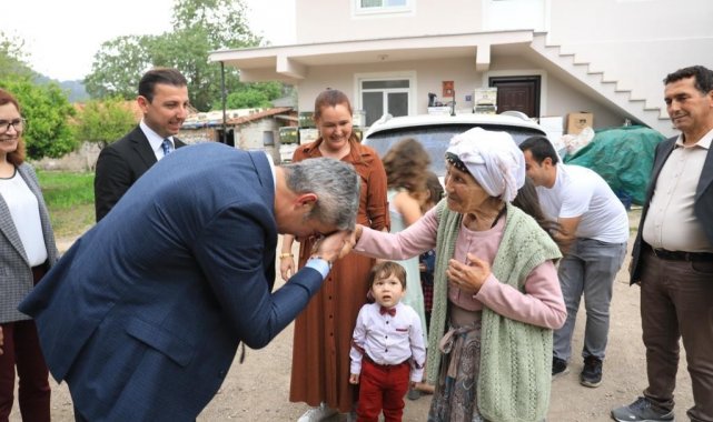 Başkan Oktay, bayramı vatandaşlarla bir arada geçiriyor