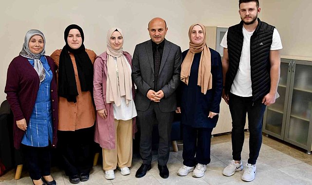 Başkan Oral'dan Evde Bakım Birimi'ne ziyaret