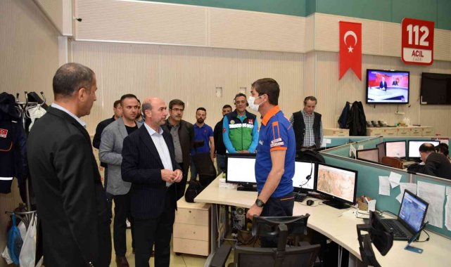 Başkan Pekyatırmacı bayram mesaisindeki personelle buluştu