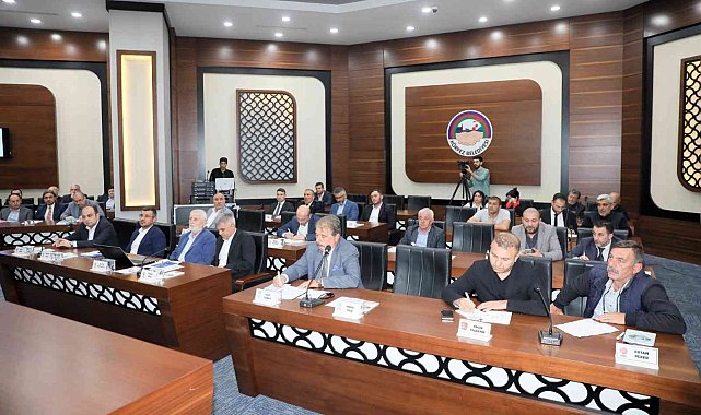 Başkan Söğüt: "Kamulaştırdığımız arsaları da konuşalım"