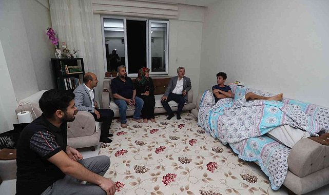 Başkan Tahmazoğlu ev ev geziyor