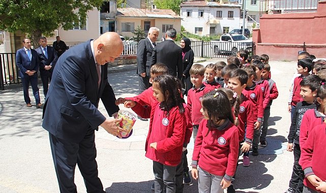 Bayburt'ta "Atık Pil Toplama Yarışması" birincisi belli oldu